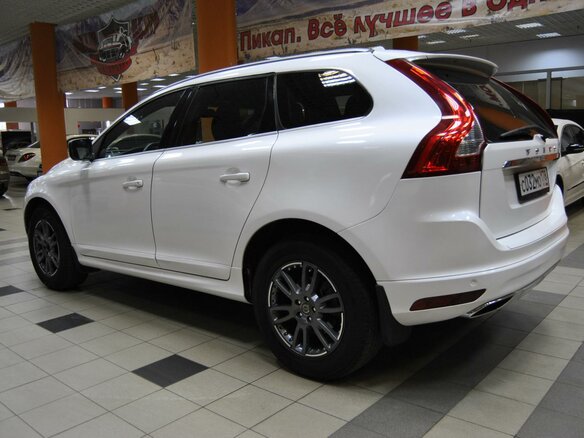 2014 Volvo XC60 I Рестайлинг, белый - вид 3