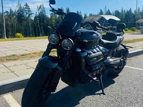 2025 Triumph Rocket 3, чёрный, 3000000 рублей, вид 2