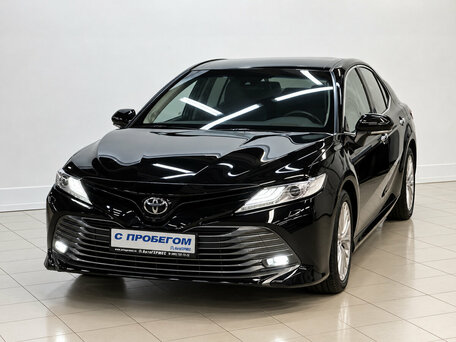 2021 Toyota Camry VIII (XV70), чёрный, 3560000 рублей, вид 1
