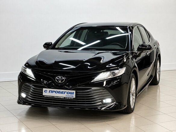 2021 Toyota Camry VIII (XV70), чёрный, 3560000 рублей