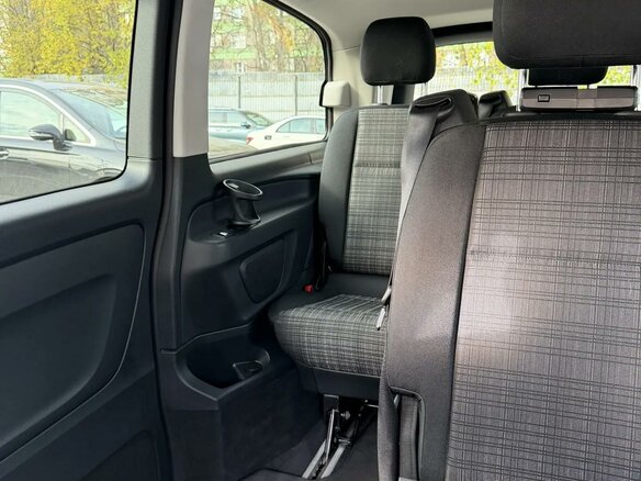 2020 Mercedes-Benz Vito, чёрный, 3500000 рублей - вид 9