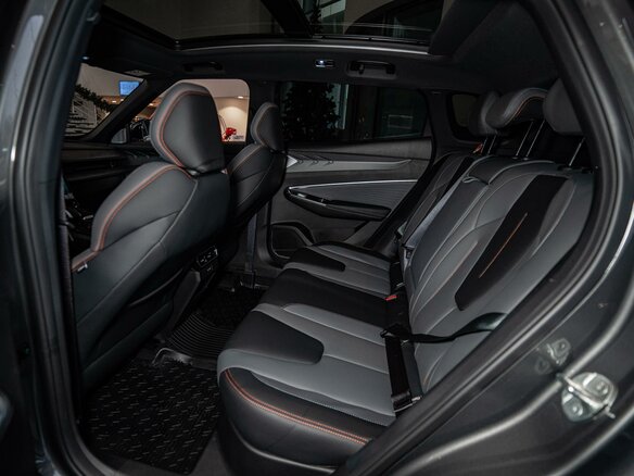 2026 Geely Cityray, серый, 3259990 рублей - вид 9