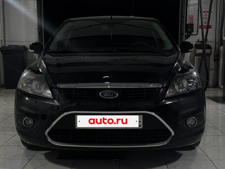 2010 Ford Focus II Рестайлинг, чёрный, 330000 рублей, вид 3