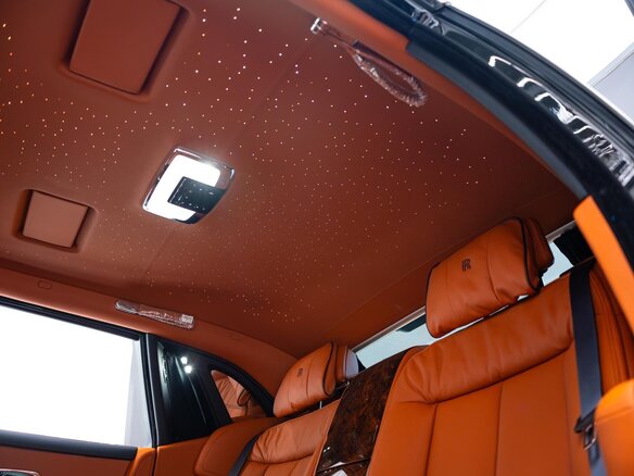 2023 Rolls-Royce Phantom Extended VIII Рестайлинг (Series II), чёрный, 48000000 рублей - вид 22