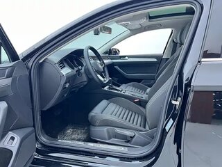 2022 Volkswagen Magotan B8 Рестайлинг, чёрный, 1625000 рублей, вид 5
