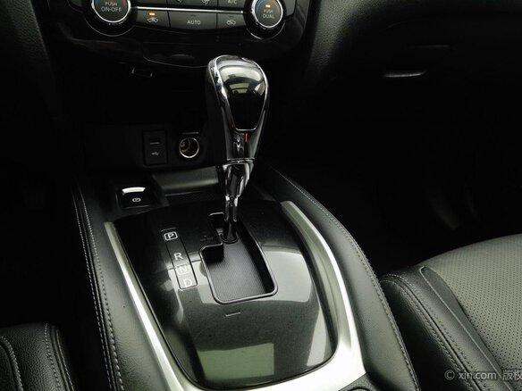 2023 Nissan X-Trail III Рестайлинг, серый, 1700000 рублей - вид 10