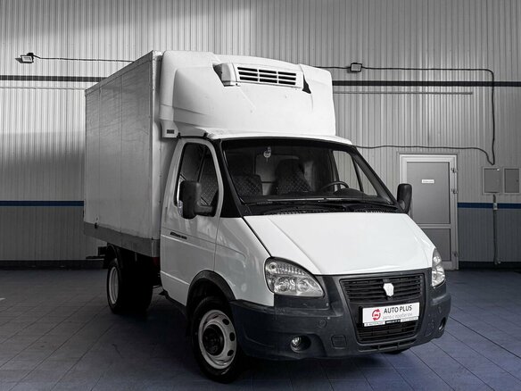 2015 ГАЗ ГАЗель (3302), белый, 929000 рублей