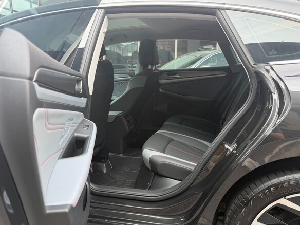 2023 Volkswagen Lamando L II, чёрный, 1700007 рублей - вид 9