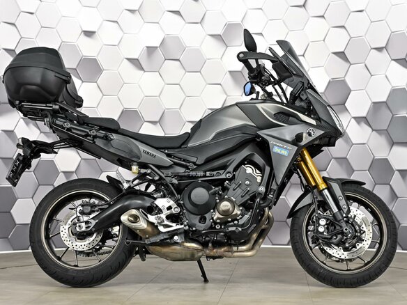 2015 Yamaha MT-09 Tracer (FJ-09), серый, 799000 рублей - вид 2