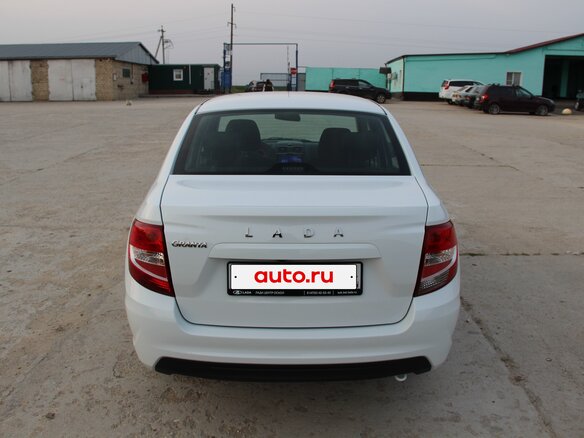 2024 Lada (ВАЗ) Granta I Рестайлинг, белый, 1050000 рублей - вид 3