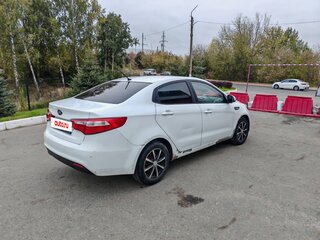 2013 Kia Rio III, белый, 490000 рублей, вид 5