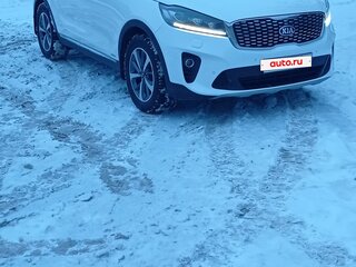 2018 Kia Sorento III Prime Рестайлинг, белый, 2600000 рублей, вид 5