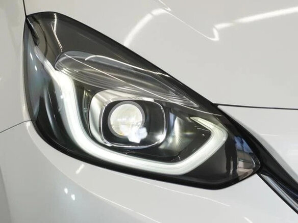 2022 Honda Fit IV, серебристый, 985000 рублей - вид 3