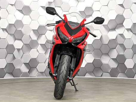 2023 Honda CBR 650R, красный, 977000 рублей, вид 5