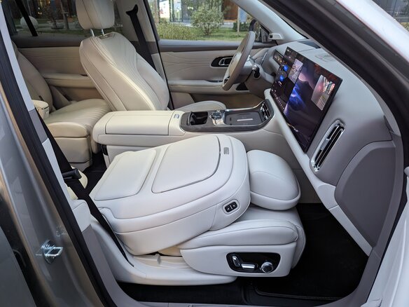 2026 Geely Galaxy M9 210, серый, 6200000 рублей - вид 24