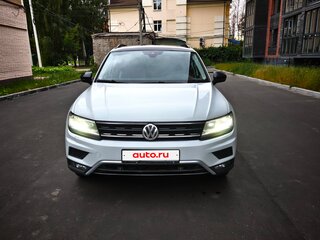 2019 Volkswagen Tiguan II, белый, 2150000 рублей, вид 3