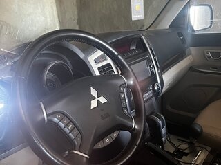 2017 Mitsubishi Pajero IV Рестайлинг 2, коричневый, 3500000 рублей, вид 3