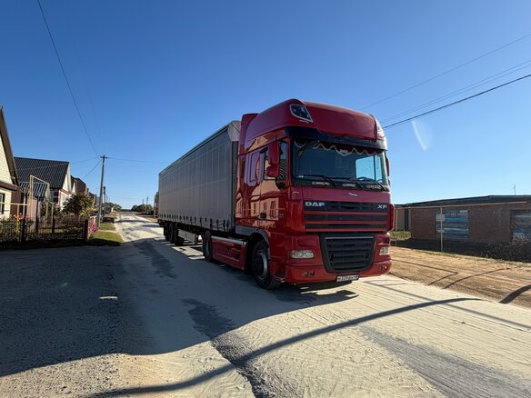2009 DAF XF 105, красный, 1500000 рублей - вид 2