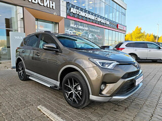 2017 Toyota RAV4 IV (XA40) Рестайлинг, коричневый, 2761500 рублей, вид 5