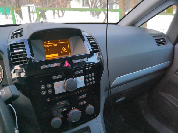 2011 Opel Zafira B Рестайлинг, чёрный - вид 26