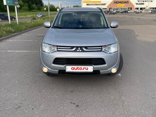 2013 Mitsubishi Outlander III, серебристый, 1050000 рублей, вид 2