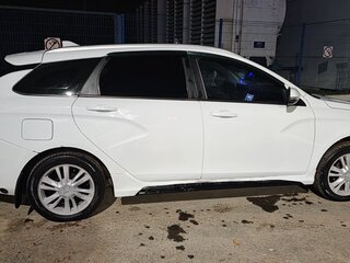 2018 Lada (ВАЗ) Vesta SW I, белый, 700000 рублей, вид 4