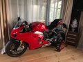 2018 Ducati Panigale V4, красный - вид 4