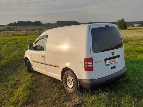 2011 Volkswagen Caddy, белый, 1000000 рублей - вид 8
