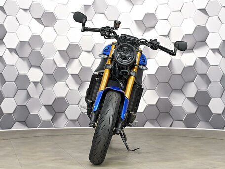 2023 Yamaha XSR900, синий, 1277000 рублей, вид 5