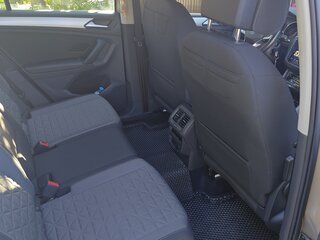 2022 Volkswagen Tiguan II Рестайлинг, бежевый, 3800000 рублей, вид 5