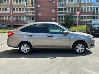 2021 Lada (ВАЗ) Granta I Рестайлинг, серый, 565000 рублей, вид 5