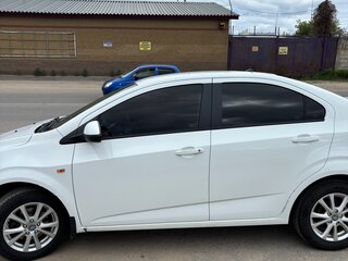 2012 Chevrolet Aveo II, белый, 650000 рублей, вид 3