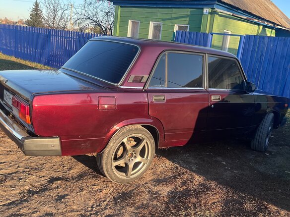 2010 Lada (ВАЗ) 2107, фиолетовый, 240000 рублей - вид 1