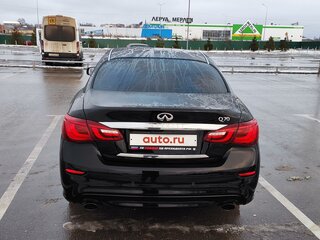 2016 Infiniti Q70 I Рестайлинг, чёрный, 2200000 рублей, вид 4