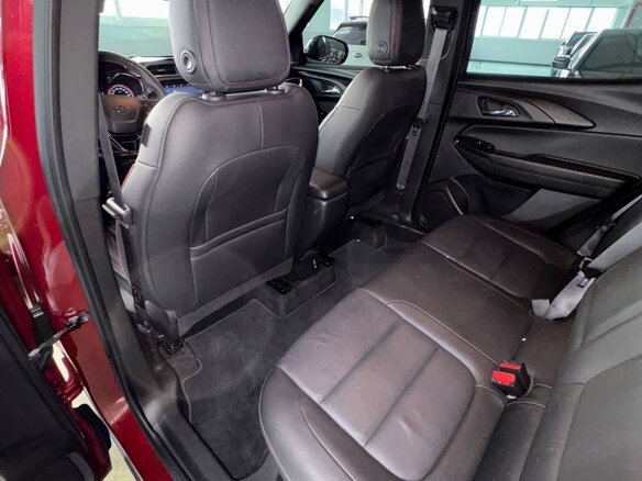 2022 Chevrolet TrailBlazer III, пурпурный, 1550000 рублей - вид 6