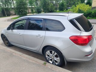 2013 Opel Astra J Рестайлинг, серебристый, 500000 рублей, вид 5