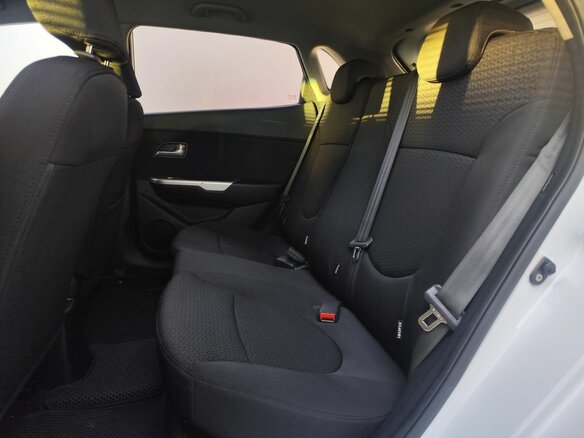 2012 Kia Rio 4-speed III, белый - вид 11