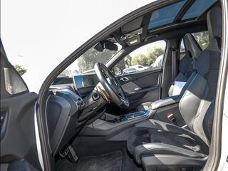 2025 BMW 1 серии M135i xDrive IV (F70), белый, 6417360 рублей, вид 4