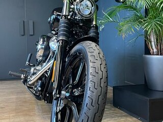 2026 Harley-Davidson Street Bob, чёрный, 2290000 рублей, вид 4