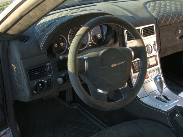2004 Chrysler Crossfire, чёрный - вид 20