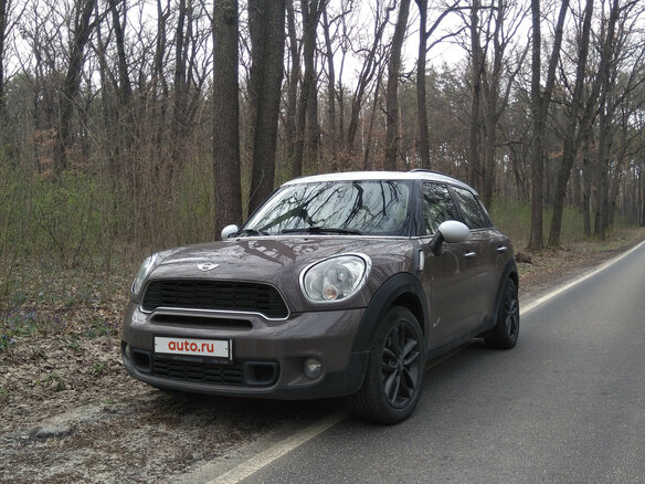 2011 Mini Countryman Cooper S I, коричневый