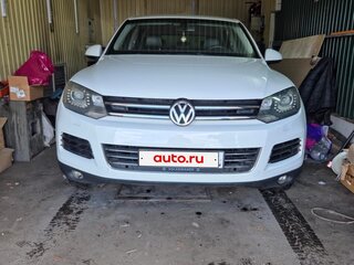 2012 Volkswagen Touareg II, белый, 1400000 рублей, вид 3