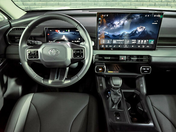 2026 Toyota RAV4 VI (XA60), белый, 4390000 рублей - вид 18