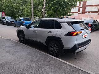 2024 Toyota RAV4 V (XA50), белый, 4000000 рублей, вид 3