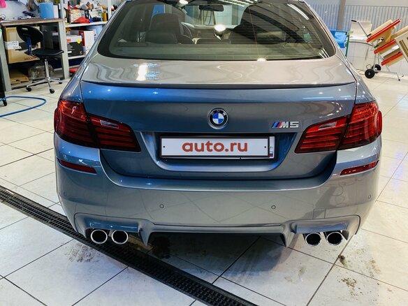 2012 BMW M5, серый - вид 1
