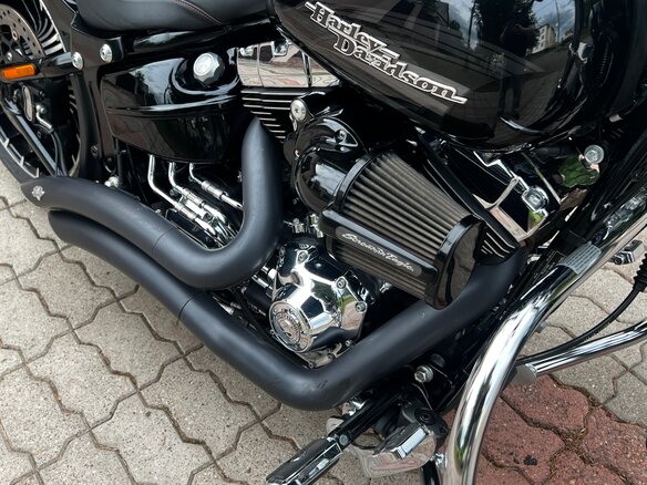 2017 Harley-Davidson Breakout, чёрный, 2300000 рублей - вид 3