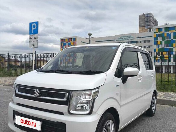2018 Suzuki Wagon R VI, белый, 910000 рублей