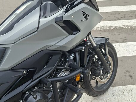 2025 Honda NC 750X, серый, 1200000 рублей, вид 4