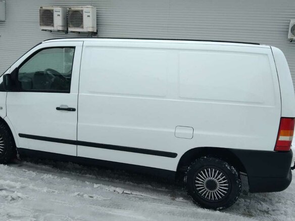 2000 Mercedes-Benz Vito, белый, 580000 рублей - вид 17