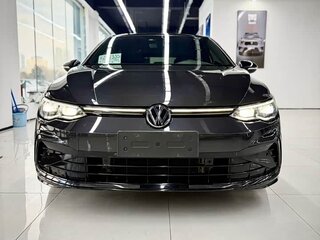 2022 Volkswagen Golf VIII, чёрный, 1930000 рублей, вид 4